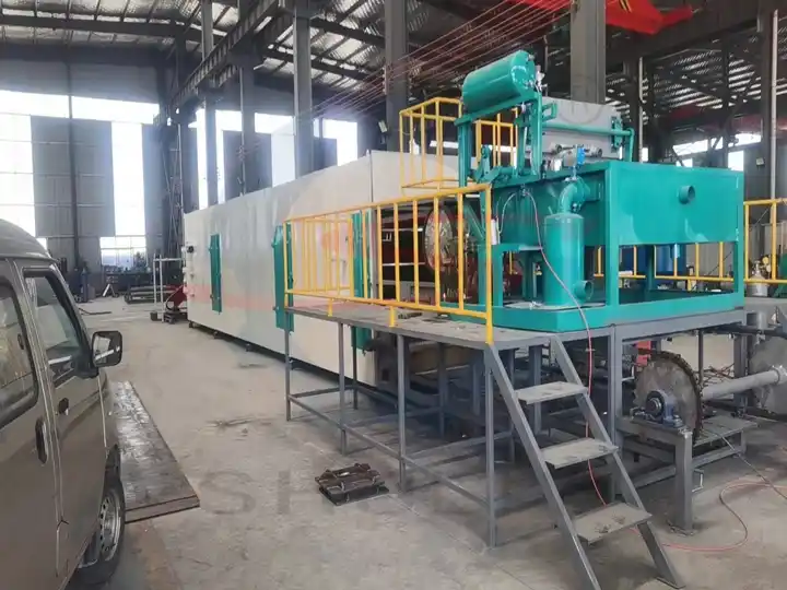 Factory images of large-scale 8-side egg tray production line