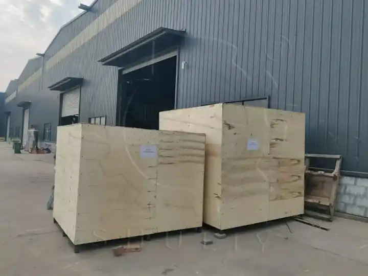 Packed shoe tray making machine