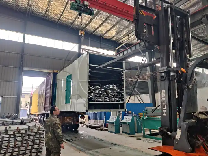 Sl-4000 fruit tray production line was exported to chile