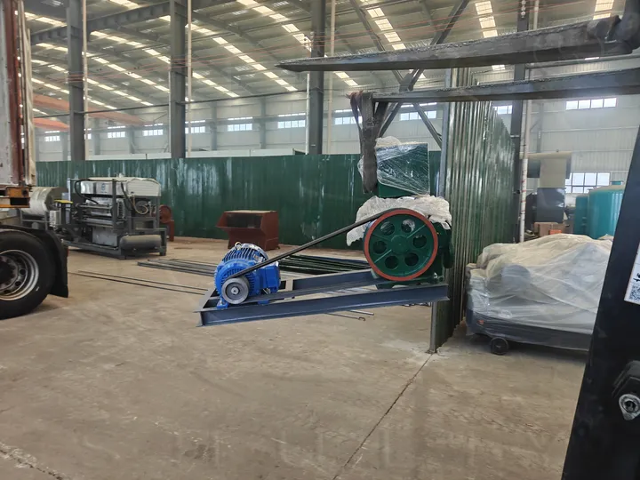 Brazil export egg tray machine matching water pump & motor loading delivery site